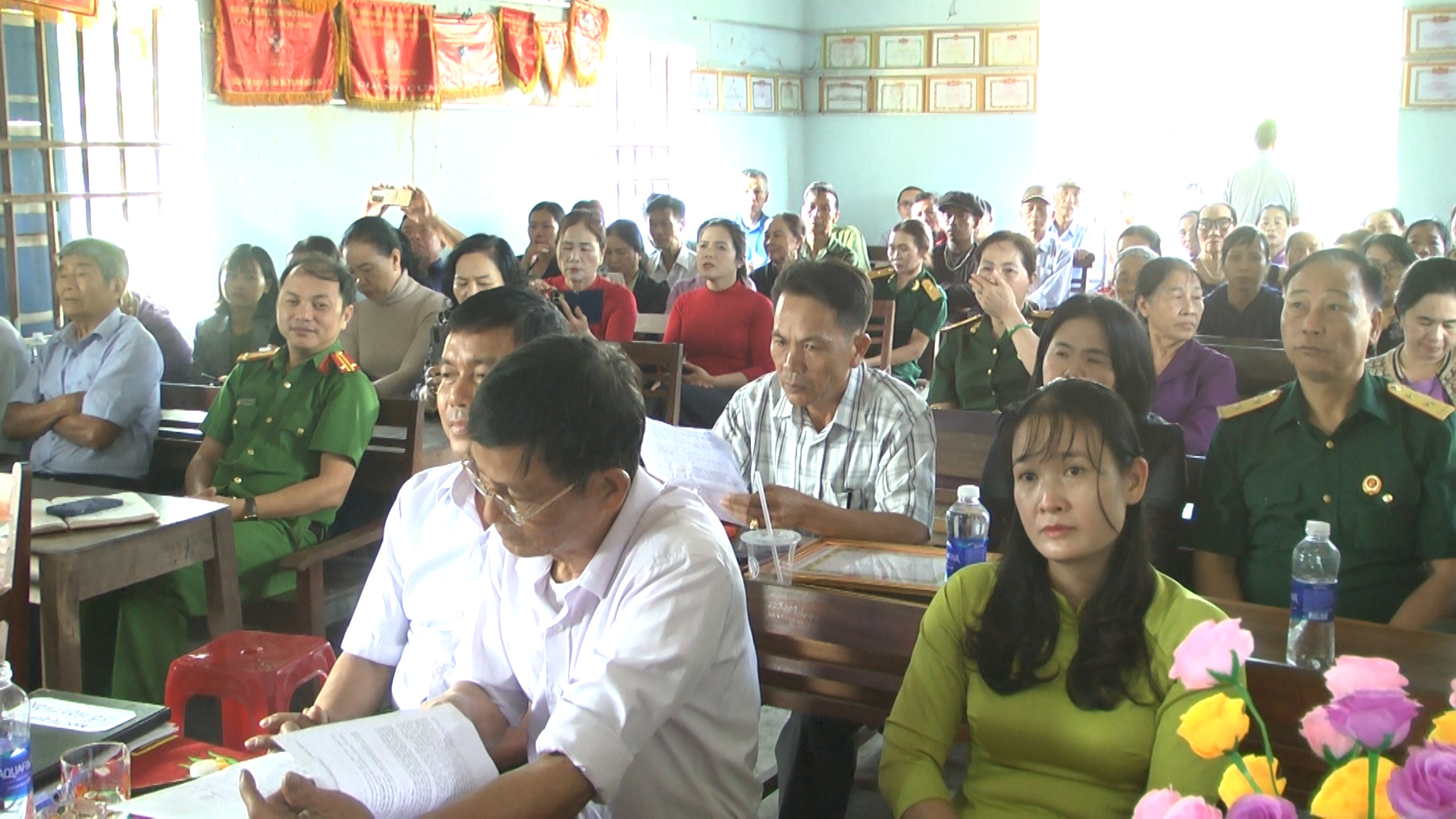 đb nghe t8